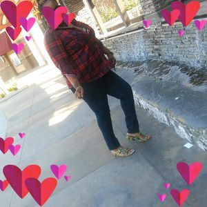 Meet your Posher, Lee-lee